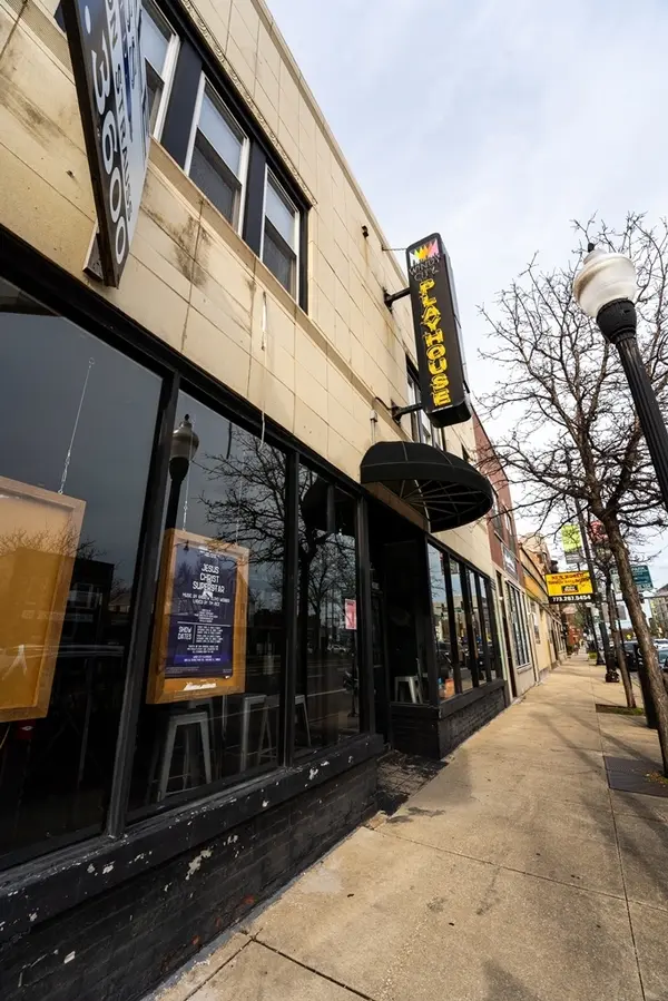 3014 W Irving Park RD, Chicago, IL 60618