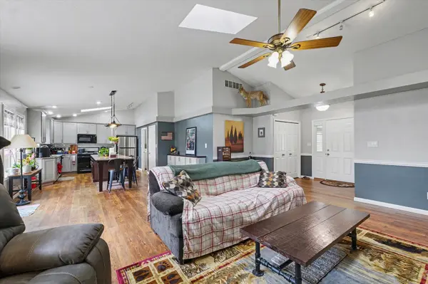 506 Laurel DR, St. Joseph, IL 61873