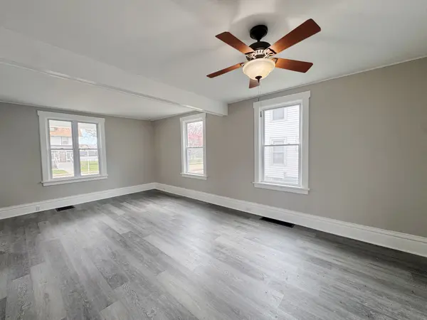 307 W 11th ST, Sterling, IL 61081