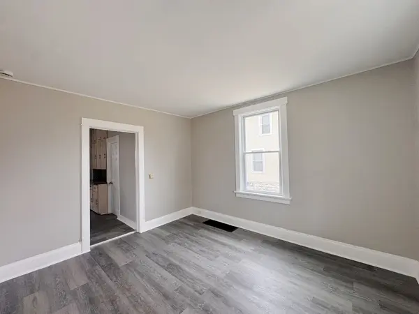 307 W 11th ST, Sterling, IL 61081