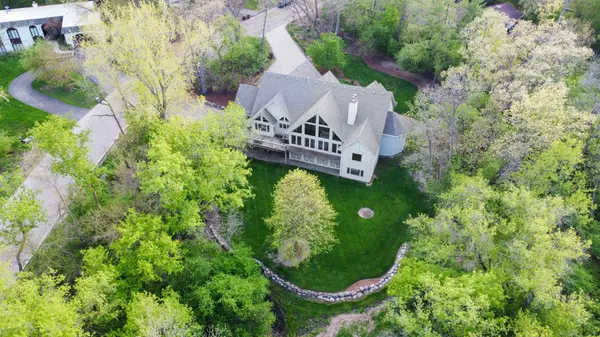 6414 Vermont TRL, Crystal Lake, IL 60012