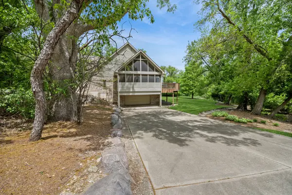 6414 Vermont TRL, Crystal Lake, IL 60012