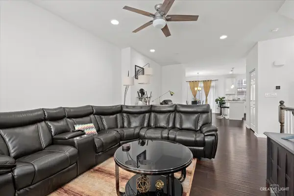 2993 Madison DR #2993, Naperville, IL 60564