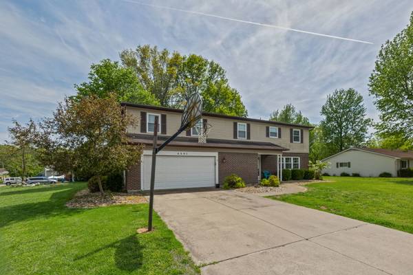 4401 Woodglen LN, Mt Vernon, IL 62864