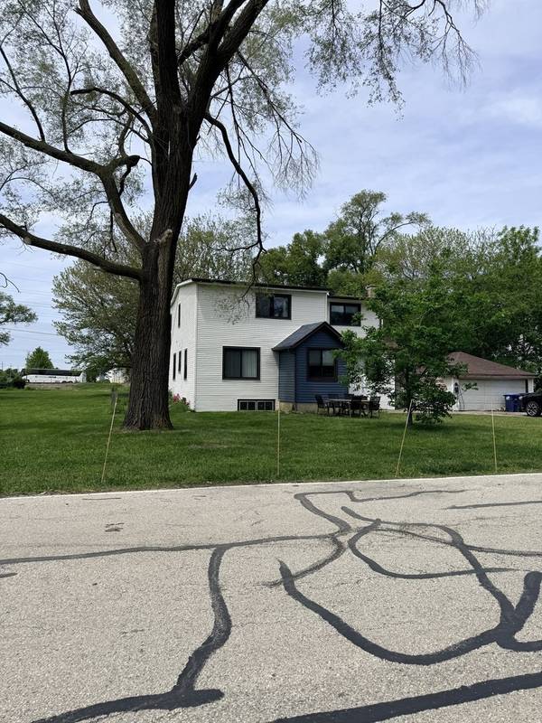1596 Oxford LN, Des Plaines, IL 60016