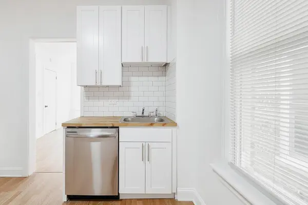 1430 W Superior ST #2R, Chicago, IL 60642