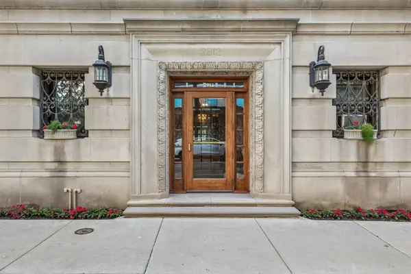 2912 N Commonwealth AVE #7D, Chicago, IL 60657