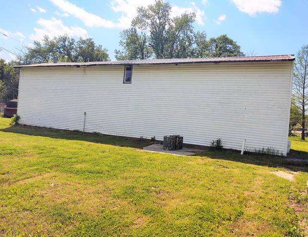 288 E Illinois AVE, Shawneetown, IL 62984
