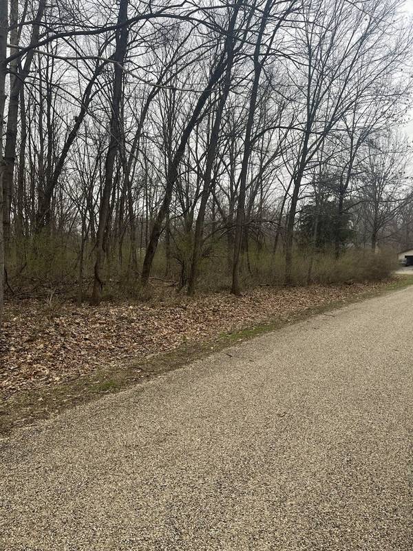 7 Arrowhead CT, Putnam, IL 61560