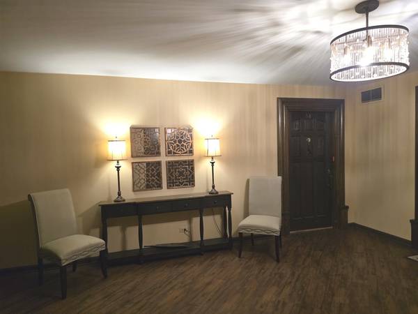 1005 Bonnie Brae PL #5F, River Forest, IL 60305