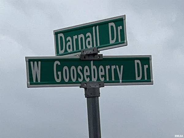 819 DARNALL DR, Geneseo, IL 61254