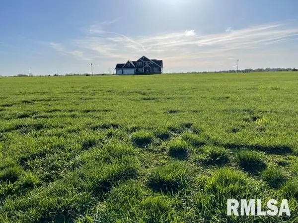 826 Book LN, Geneseo, IL 61254