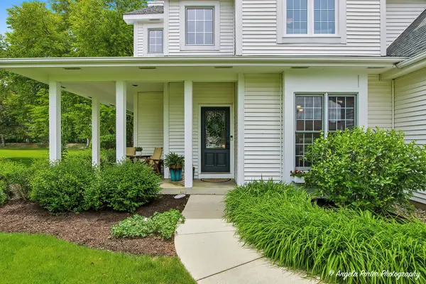 803 Silver Glen RD, Mchenry, IL 60050