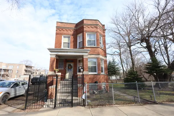 1418 E 69th PL, Chicago, IL 60637