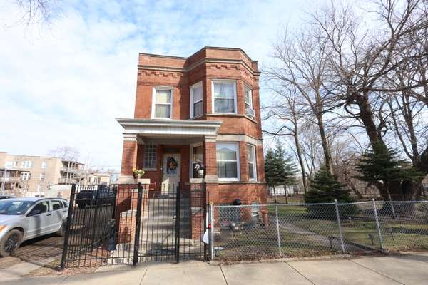1418 E 69th PL, Chicago, IL 60637