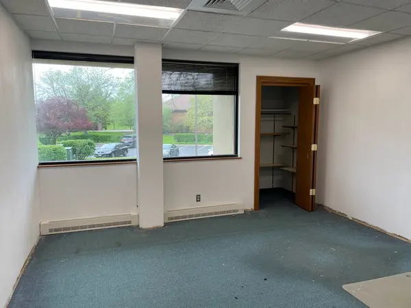 2295 VALLEY CREEK DR #5, Elgin, IL 60123