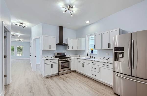 5234 S Carpenter ST, Chicago, IL 60609