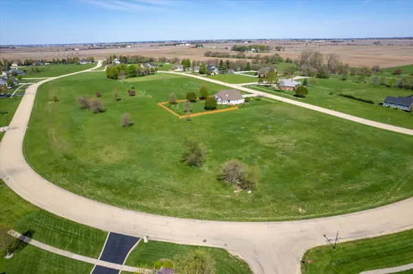 1030 Prairie View DR, Somonauk, IL 60552