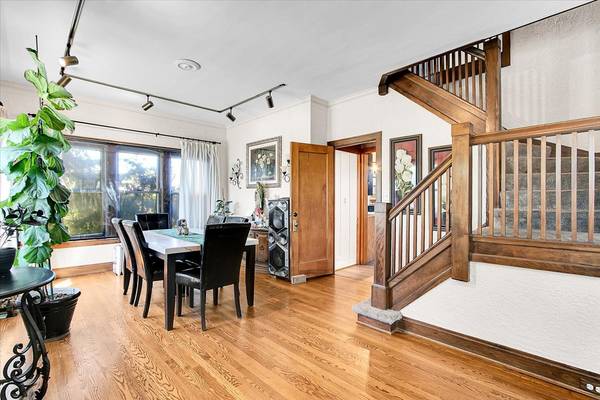 4108 W 103RD ST, Oak Lawn, IL 60453