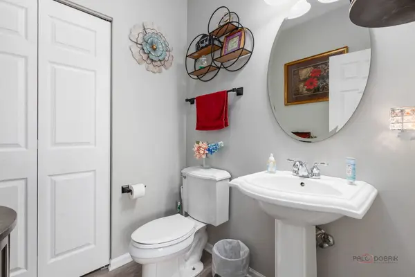 1845 Watercolor PL, Grayslake, IL 60030