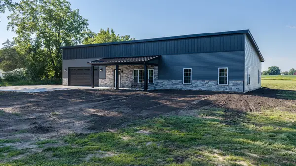 1854 W Backbone RD, Princeton, IL 61356