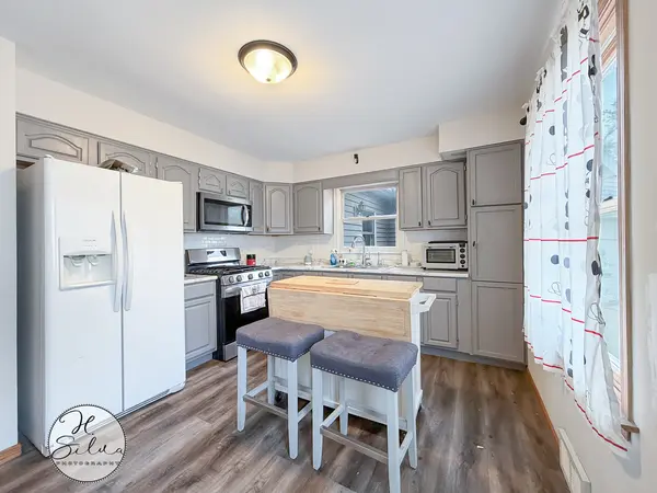 401 Linn AVE, Crystal Lake, IL 60014