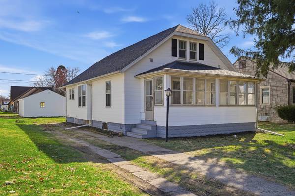 507 W 12th ST, Sterling, IL 61081