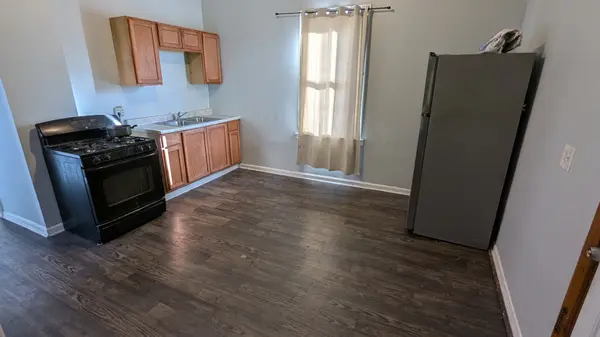 8112 S Exchange AVE, Chicago, IL 60617