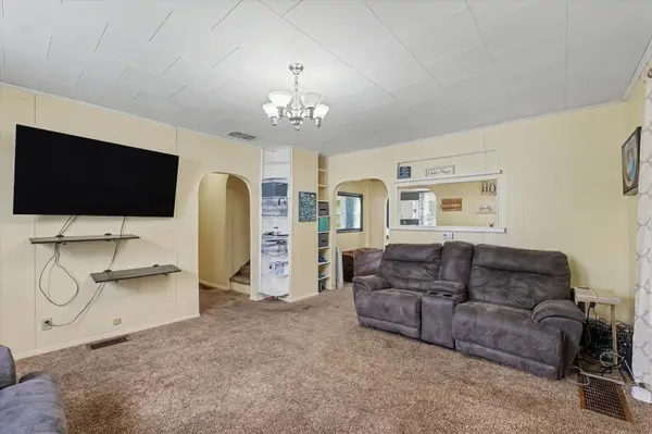 519 E Allen ST, Farmer City, IL 61842