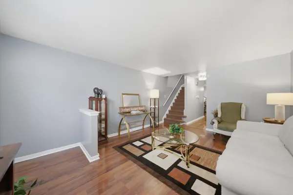 6950 S CREGIER AVE #I, Chicago, IL 60649