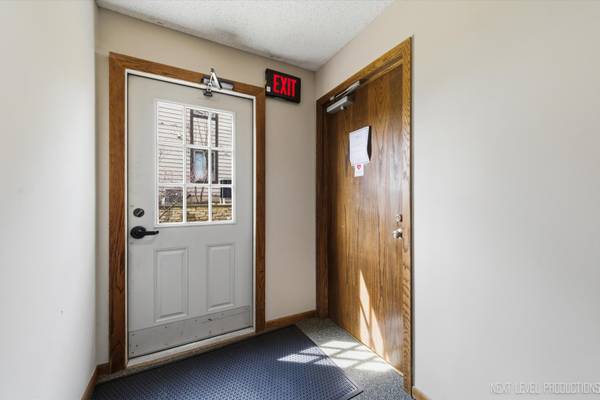 2000 Larkin AVE #103, Elgin, IL 60123