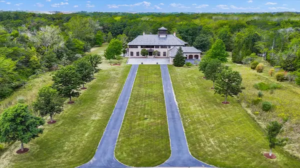 2633 Private Access 424 E, Mahomet, IL 61853