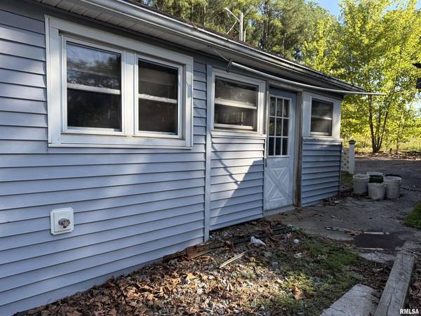 967 N Bunker ST, Equality, IL 62934
