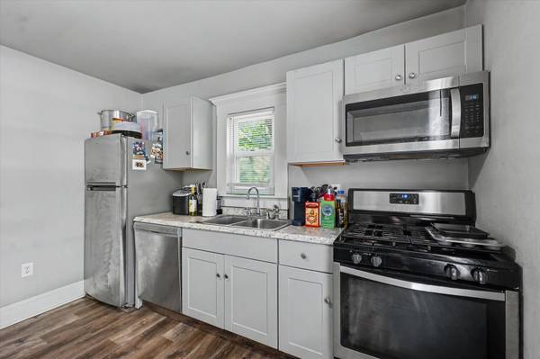 403 W Columbia AVE, Champaign, IL 61820