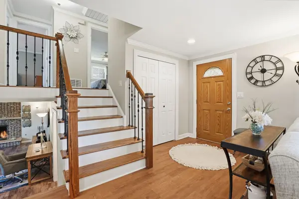 630 Kemah LN, Schaumburg, IL 60193
