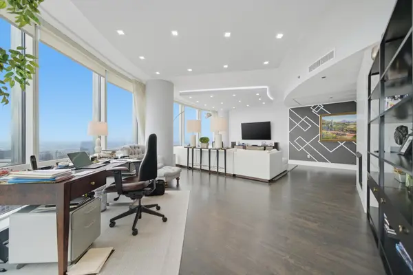 401 N Wabash AVE #67E, Chicago, IL 60611