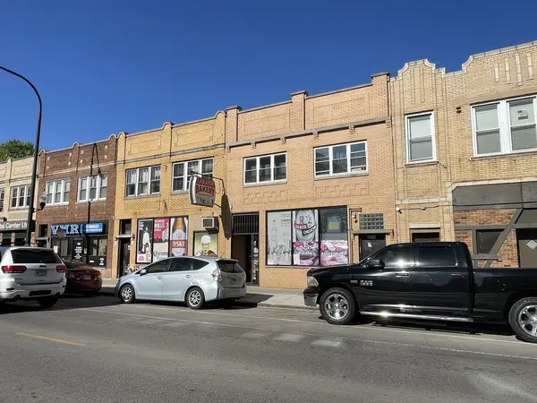 3012 N Laramie AVE, Chicago, IL 60641