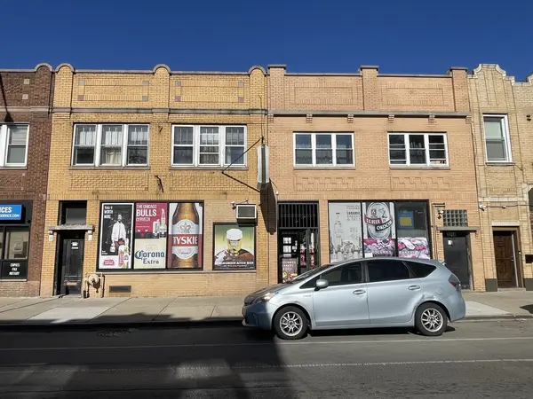 3012 N Laramie AVE, Chicago, IL 60641