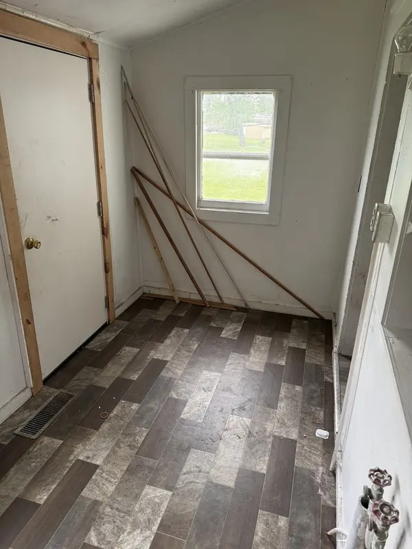 105 W Columbus ST, Sibley, IL 61773