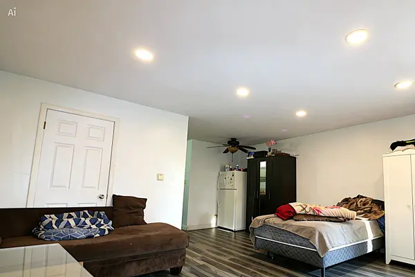 1109 Holiday LN #2, Des Plaines, IL 60016