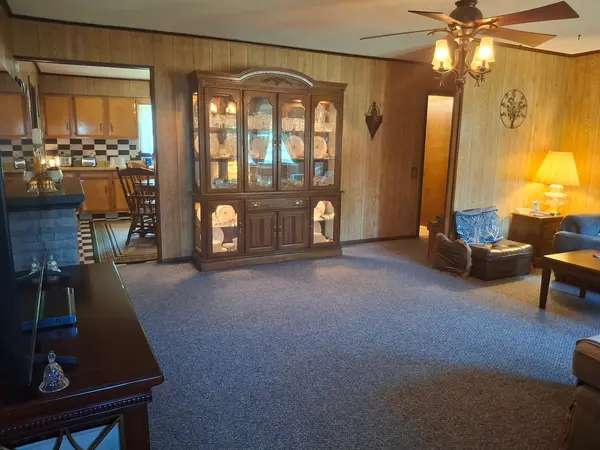 209 N West ST, Elkville, IL 62932