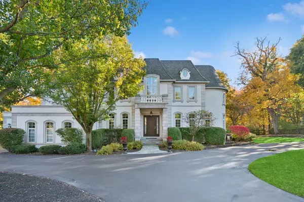 130 Maple Hill RD, Glencoe, IL 60022