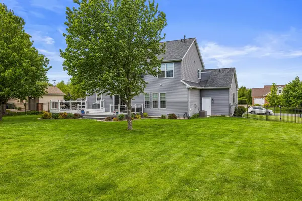 1308 Woodberry DR, Mahomet, IL 61853