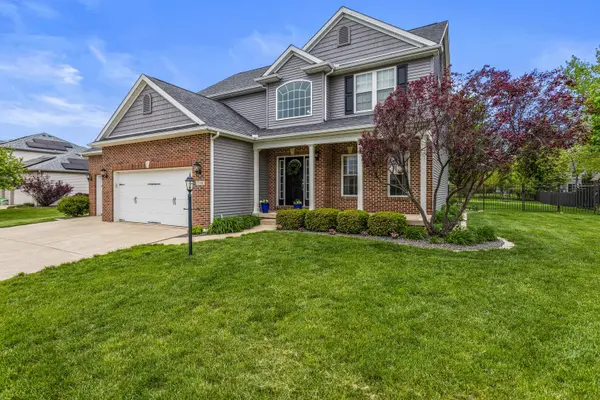 1308 Woodberry DR, Mahomet, IL 61853