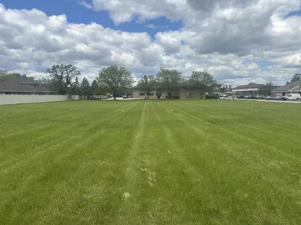 99 W Merchants DR, Oswego, IL 60543