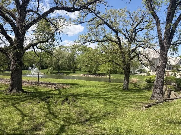 24858 W Lake Forrest LN, Shorewood, IL 60404