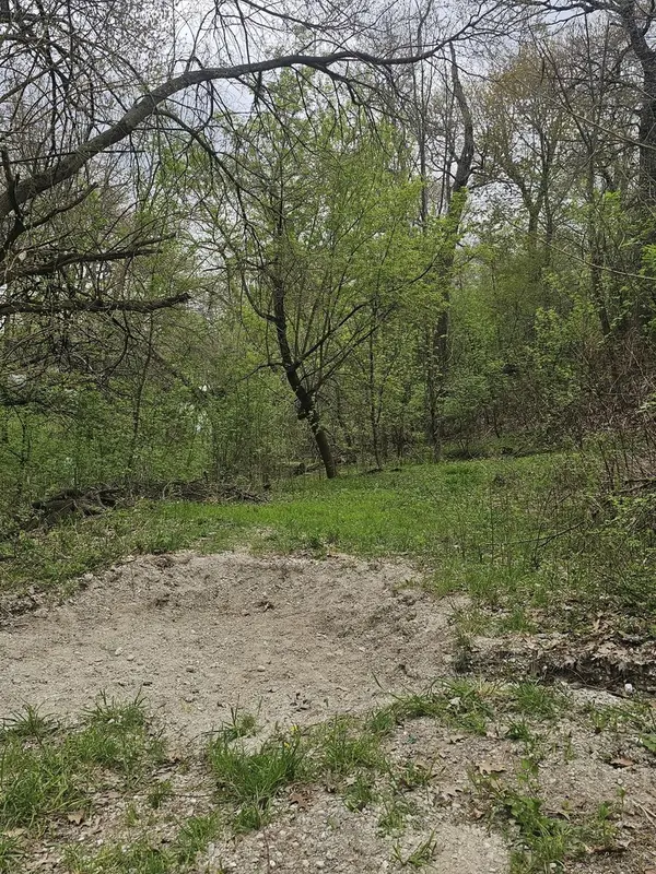 38581 N Hillandale DR, Spring Grove, IL 60081