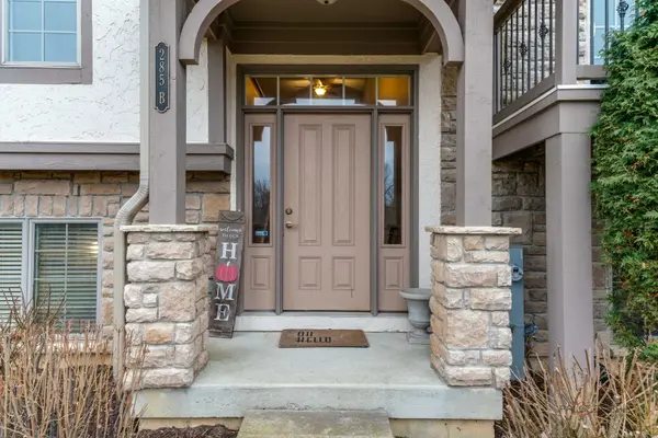 285 Regency Court Unit B CT, Wauconda, IL 60084