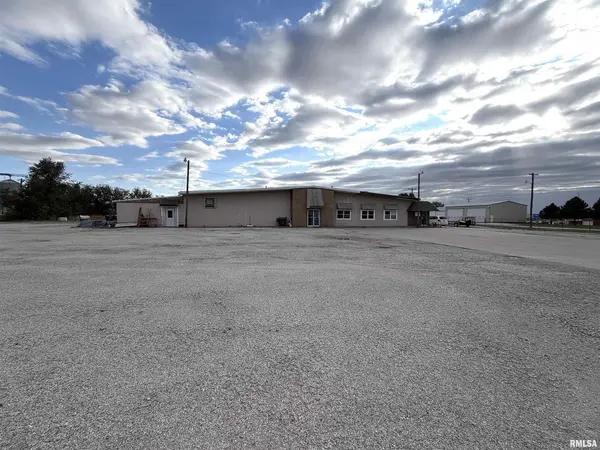 1708 SE 3rd ST, Aledo, IL 61231