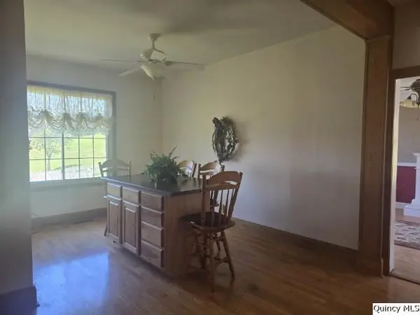4 Riverview DR, Nauvoo, IL 62354